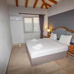 Villa Tlos Yali 3+1 Villa, Oezel Havuzlu,